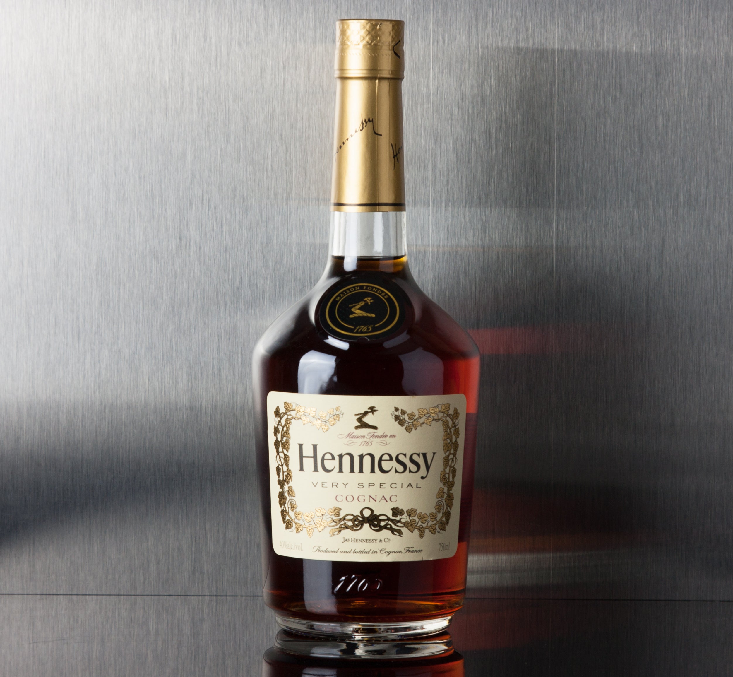 Hennessy VS Cognac - Hennessy - Third Base Market &amp; Spirits Liquor
